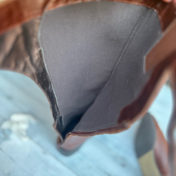 VANELI 8.5 BROWN ITALIAN LEATHER RIDING BOOTS STRETCHY KNEE SHORT BLOCK HEEL - Picture 14 of 16